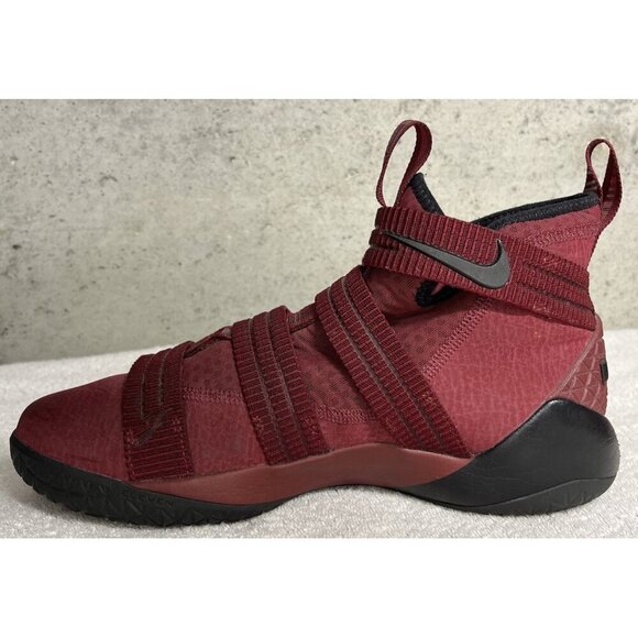 2017 Nike LeBron Soldier (11)XI SFG 897646-600 Basketball Sneakers Men\'s Size 11 main image 4